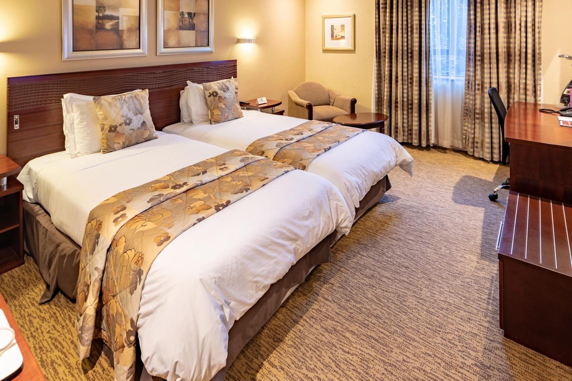 City Lodge Hotel Johannesburg Airport, Barbara Road Кемптън Парк Стая снимка